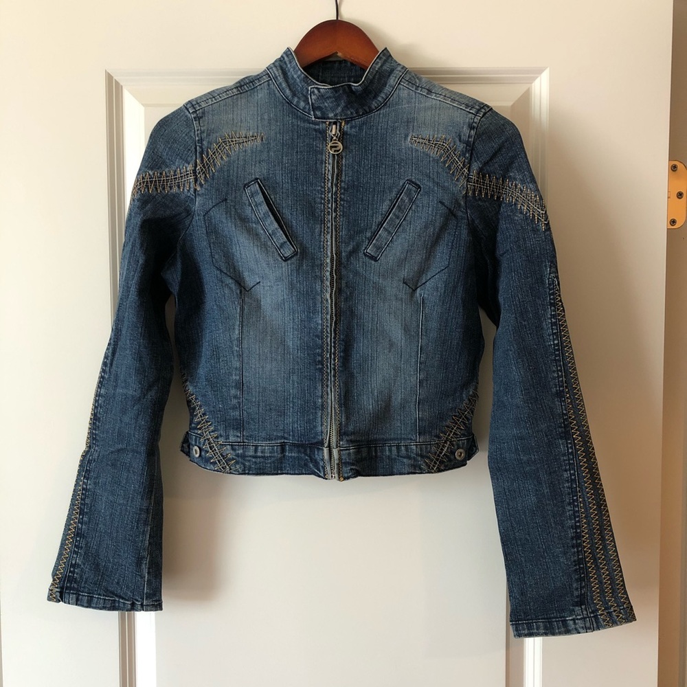 Vintage Pepe Jeans denim Jacket w/unique stitching